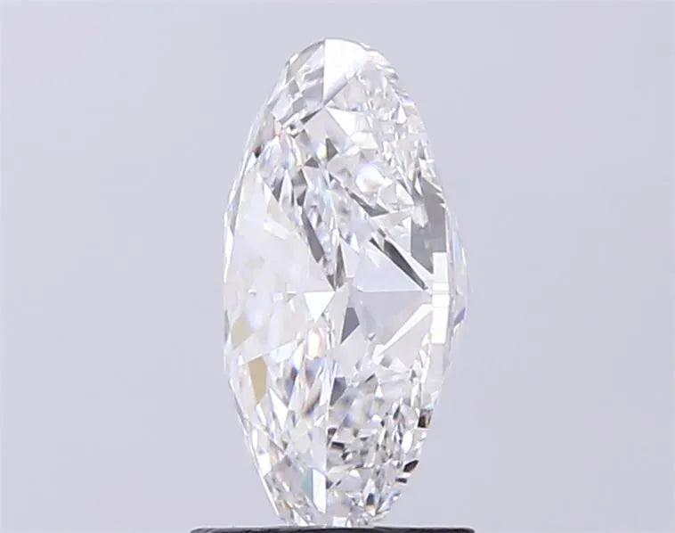 2.50ct Oval Lab Grown Diamond (Colour D, Clarity VVS2, IGI Certified)