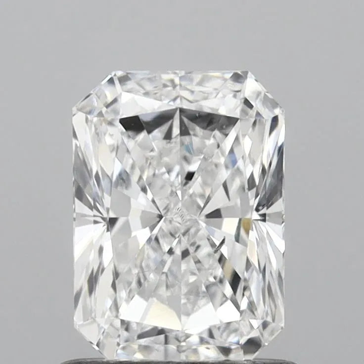 1.01 carat radiant cut lab grown diamond, color E, clarity SI2.