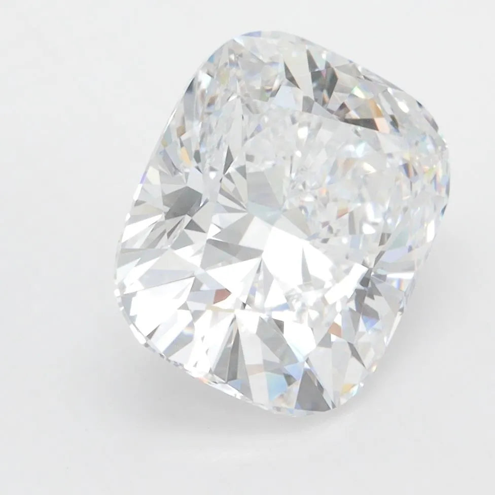 3.35ct Cushion modified Lab Grown Diamond (Colour D, Clarity VVS2, IGI Certified)