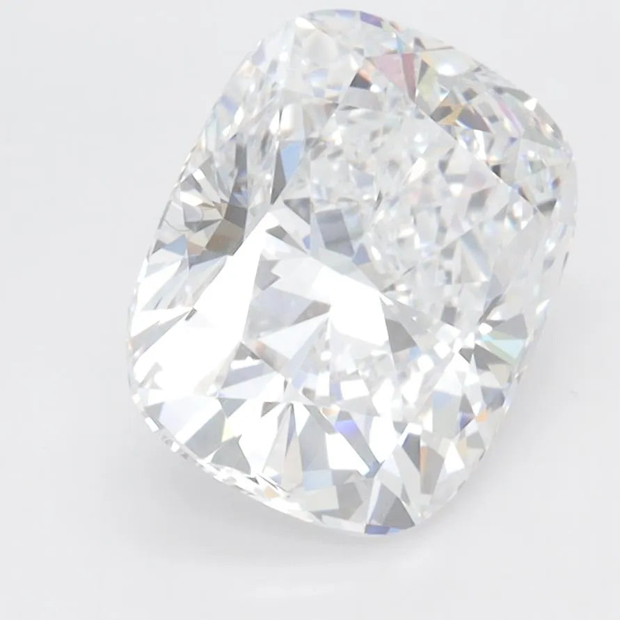 3.28ct Cushion modified Lab Grown Diamond (Colour D, Clarity VVS2, IGI Certified)