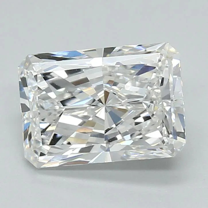 2.31ct Radiant Lab Grown Diamond (Colour E, Clarity VVS1, Cut EX, IGI Certified)