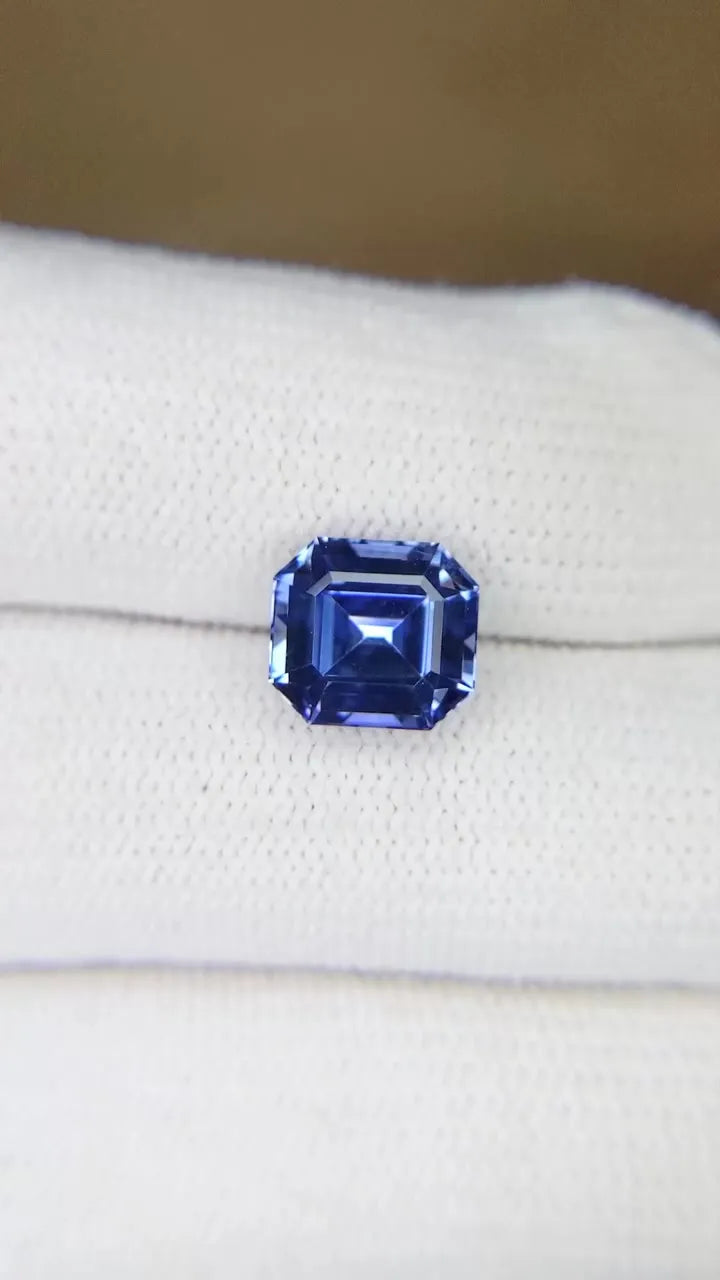 3.39ct Emerald Natural Sapphire (Colour Blue, Clarity Eye Clean, Cut Faceted)