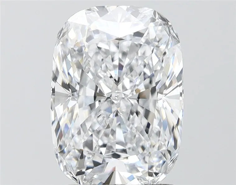3.53ct Cushion modified Lab Grown Diamond (Colour E, Clarity VVS2, IGI Certified)