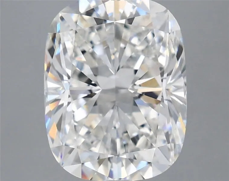 4.00ct Cushion modified Lab Grown Diamond (Colour F, Clarity VVS2, IGI Certified)