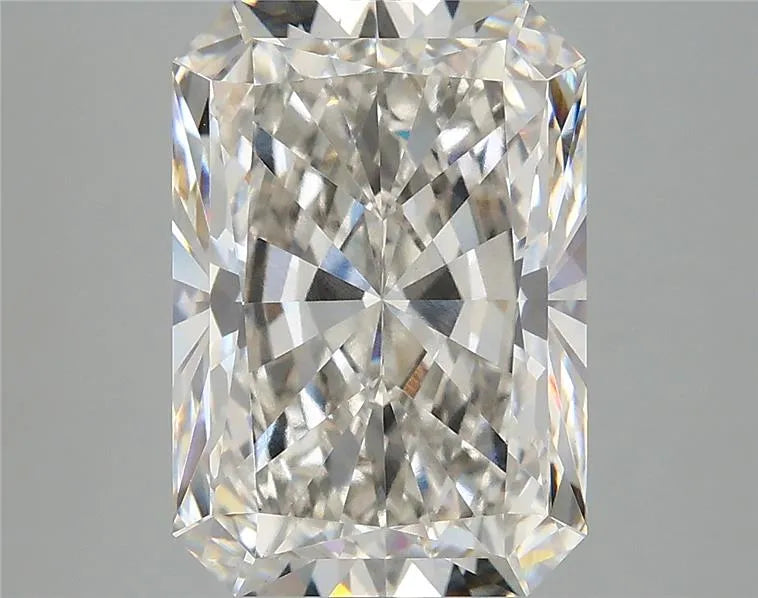 5.07ct Radiant Lab Grown Diamond (Colour H, Clarity VVS2, IGI Certified)