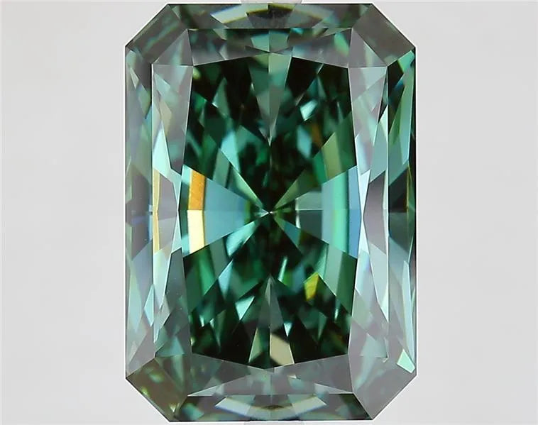 A radiant cut 8.10 carat fancy vivid green lab grown diamond with VVS2 clarity.