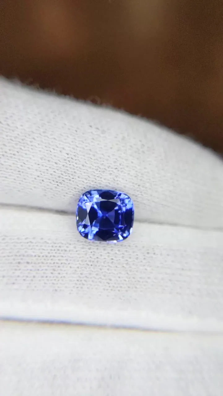 2.54ct Cushion Natural Sapphire (Colour Blue, Clarity Eye Clean, Cut Faceted)