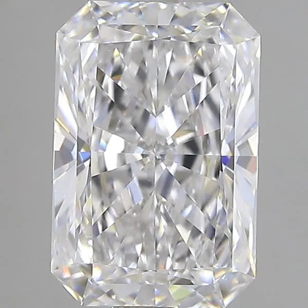 3.58ct Radiant Lab Grown Diamond (Colour D, Clarity VVS2, IGI Certified)
