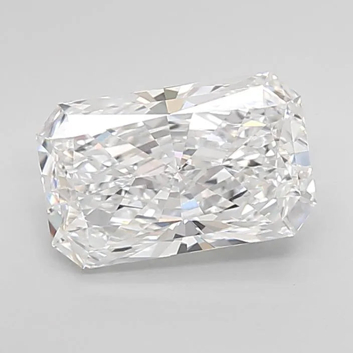 2.28ct Radiant Lab Grown Diamond (Colour D, Clarity VVS2, IGI Certified)