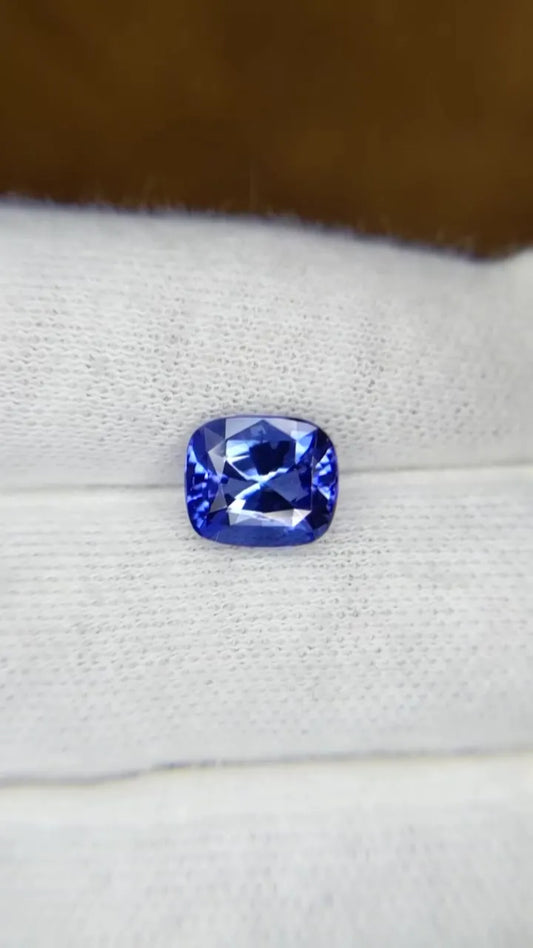 3.02ct Cushion Natural Sapphire (Colour Blue, Clarity Eye Clean, Cut Faceted)