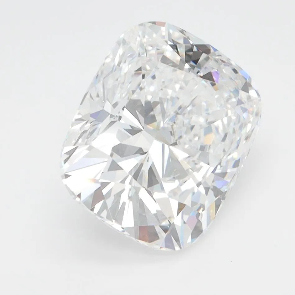 3.10ct Cushion modified Lab Grown Diamond (Colour D, Clarity VVS1, IGI Certified)