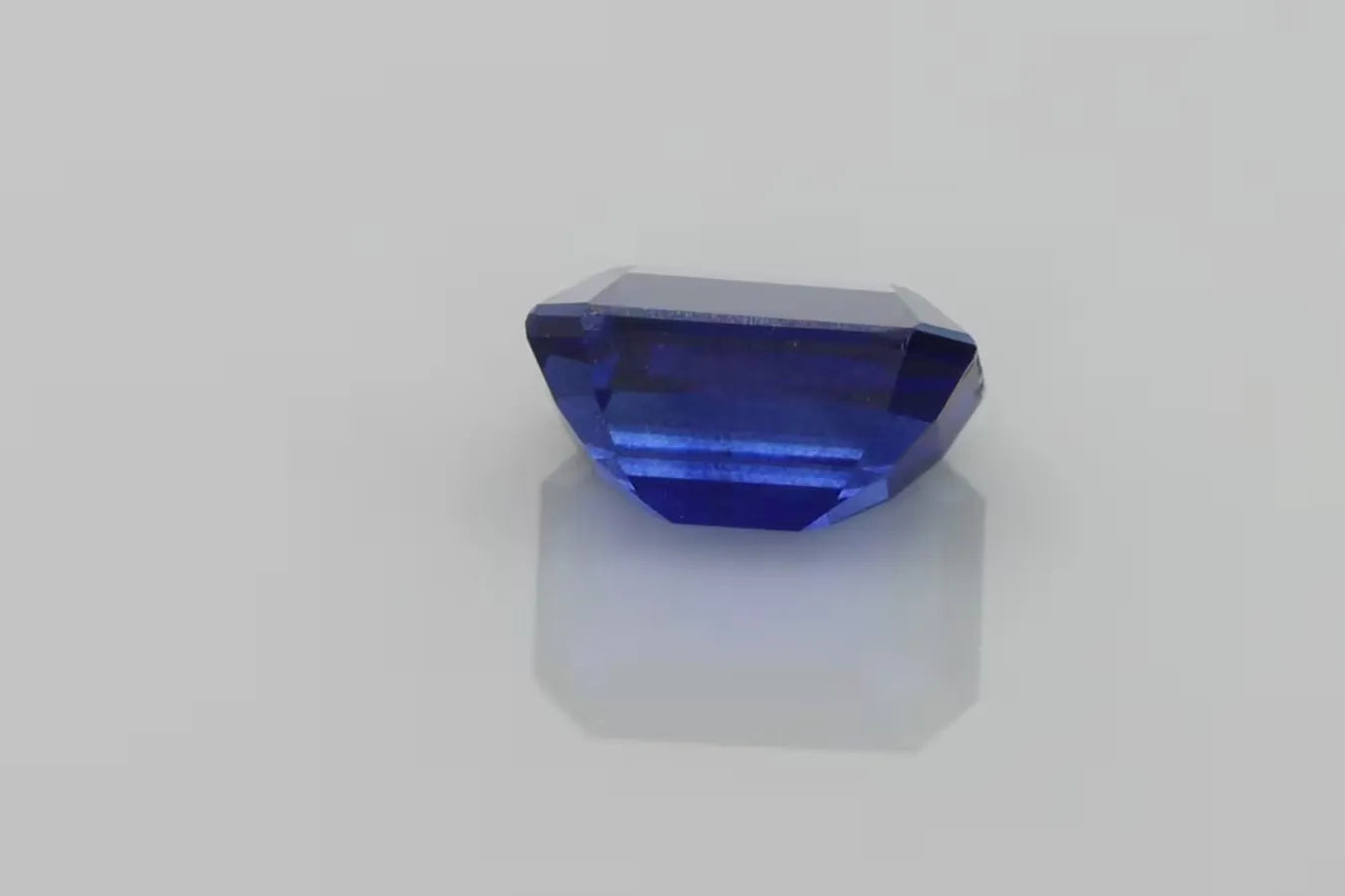 3.48ct Emerald Natural Sapphire (Colour Blue, Clarity Eye Clean, Cut Faceted)
