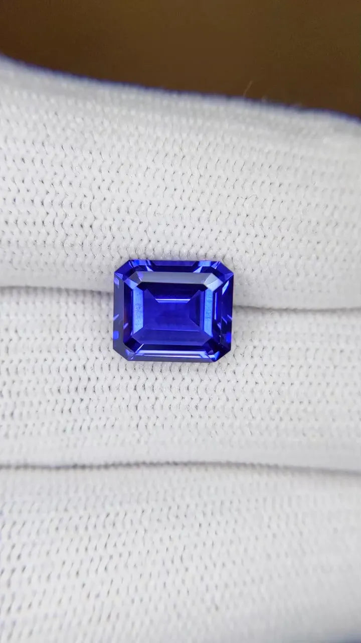 3.55ct Emerald Natural Sapphire (Colour Blue, Clarity Eye Clean, Cut Faceted)
