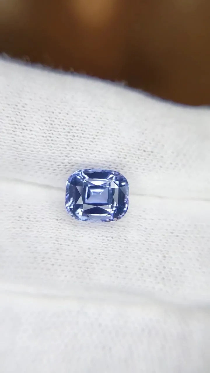 4.05ct Cushion Natural Sapphire (Colour Blue, Clarity Eye Clean, Cut Faceted)