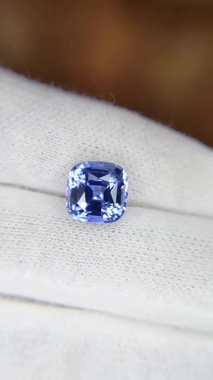4.09ct Cushion Natural Sapphire (Colour Blue, Clarity Eye Clean, Cut Faceted)