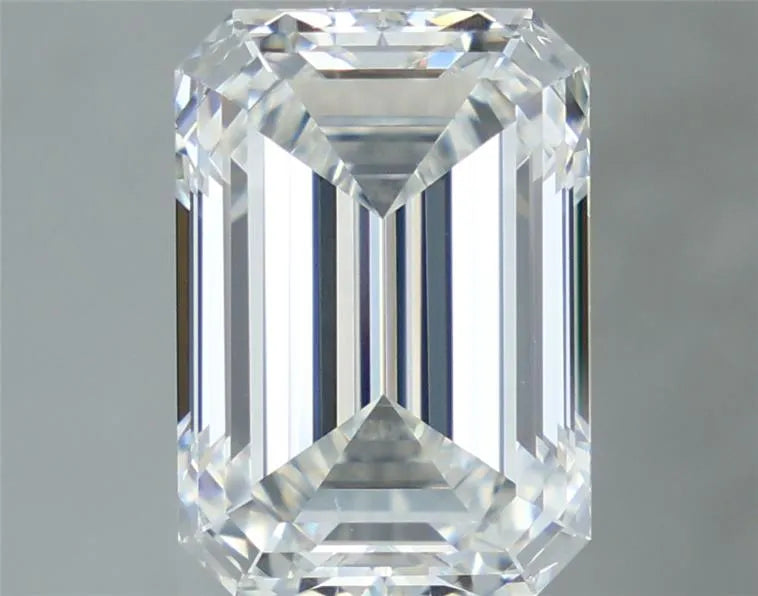 4.10ct emerald cut lab grown diamond, color F, clarity VVS2.