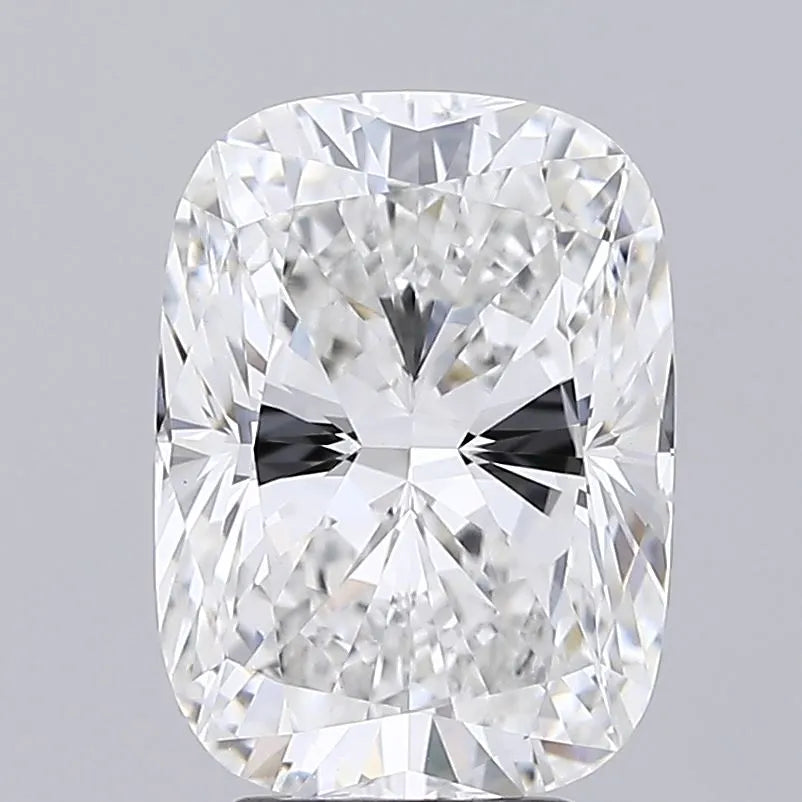 4.20ct Cushion modified Lab Grown Diamond (Colour E, Clarity VVS2, IGI Certified)