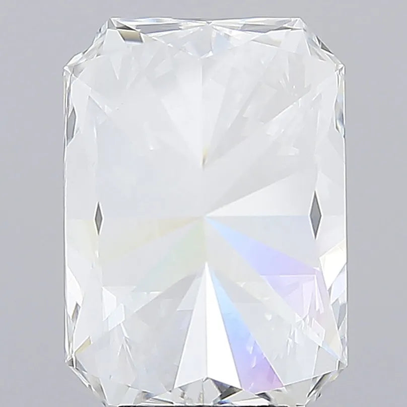 3.51ct Radiant Lab Grown Diamond (Colour F, Clarity VVS2, IGI Certified)