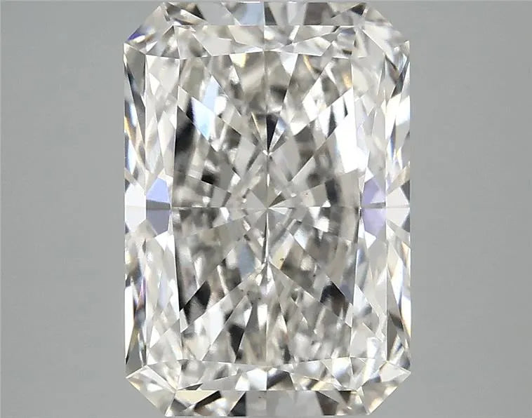 3.84ct Radiant Lab Grown Diamond (Colour G, Clarity VS1, IGI Certified)