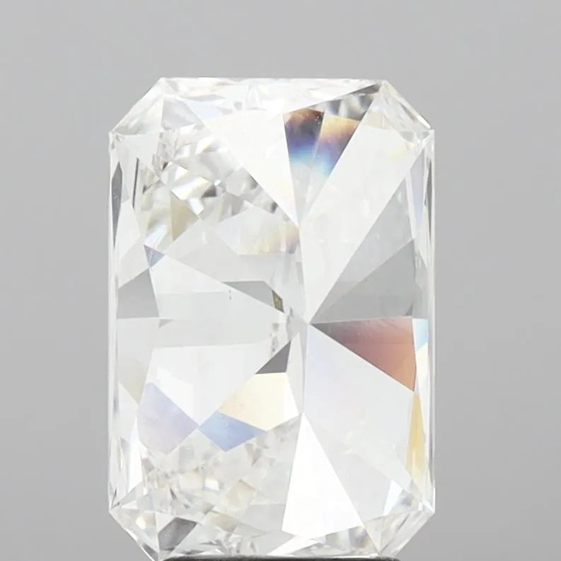 4.55ct Radiant Lab Grown Diamond (Colour E, Clarity VS2, IGI Certified)
