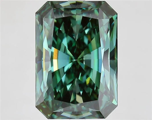 A radiant cut 8.10 carat fancy vivid green lab grown diamond with VVS2 clarity.