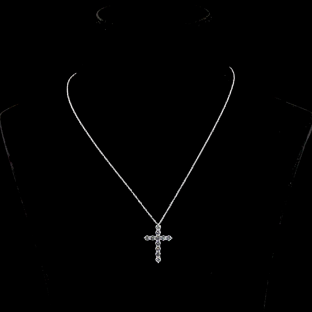 Collier croix en diamants synthétiques 1,50 ct au total